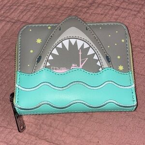 Loungefly JAWS wallet 🪪 BNWT